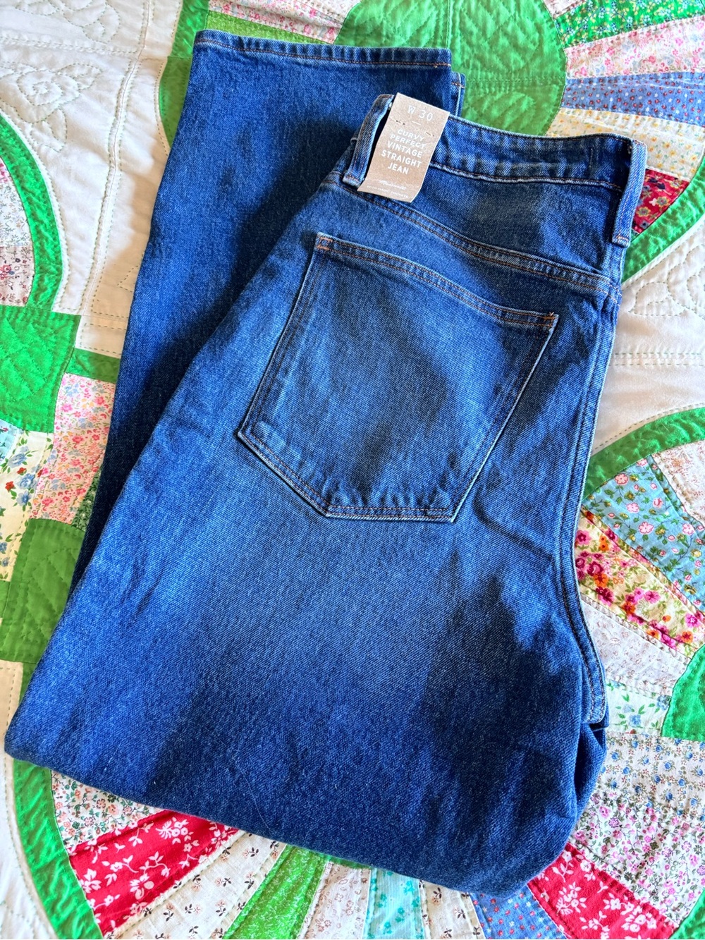 Madewell Women’s Curvy Perfect Vintage Straight Jean